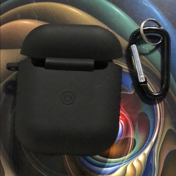 AirPods Case🤑 - Picture 2 of 3